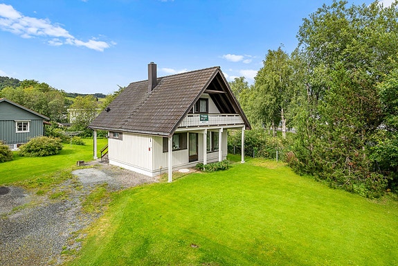 Velkommen til Drammesvegen 1! Foto: Interiørfoto v/ Haukdal.