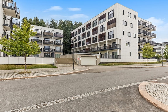 EIE Jessheim v/Fredrik Aanekre (95499101) har gleden av å presentere Odelsvegen 18. Foto: EFKT V/ Bjørn Sørheim.