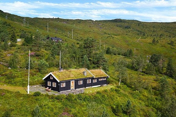 Velkommen til Mødalsvegen 227! Presentert av Nordvik Bolig Hardanger. Foto: TE Foto
