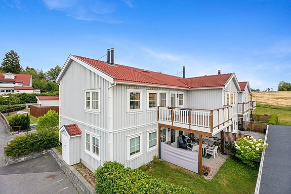 Velkommen til Nordbyveien 19 - En flott hjørneleilighet i 2.etasje!