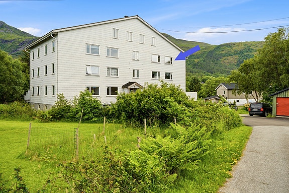 EIE eiendomsmegling v/ Albert Eltvik Øien har gleden av å presentere Sloghaugvegen 40 | Foto: Viking Visuals v/ Marius Hoddevik.