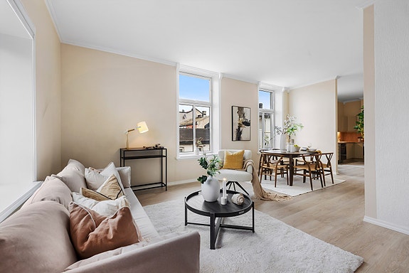 Nordvik Eiendomsmegling v/Caroline Wivestad ønsker deg velkommen til Torget 5. Foto: Mats Lønne, A7 Media