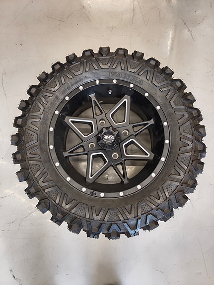 Product image 1 of 2