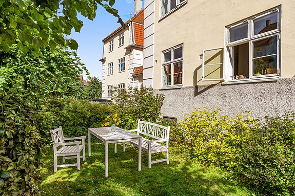 Peter Hørte Lunde v/ PrivatMegleren Aksept ønsker deg velkommen til Fayes gate 5!