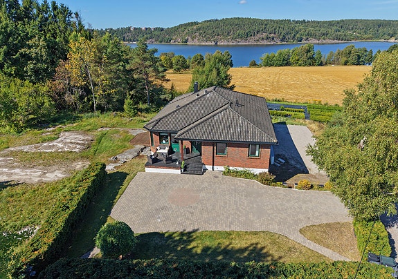 Velkommen til Vestbyveien 18 på Hafslundsøy!