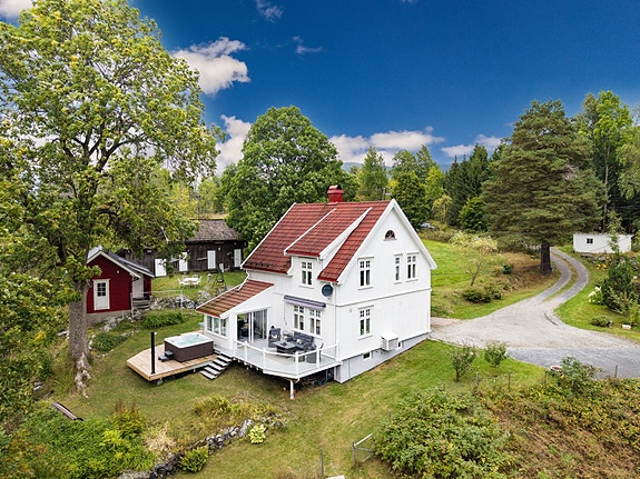 Velkommen til Øvre Dramdalsvei 5 Og 7. Foto: Viken Fototjenester Erik Andersen.