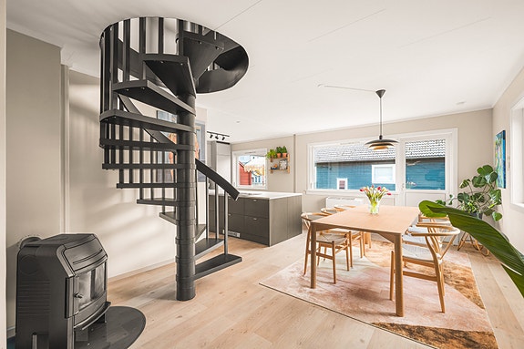 Bergby &Partners v/ Gøran Dalehavn har gleden av å presentere Lyngbøveien 113!