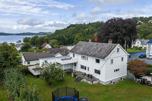 Velkommen til Tingvegen 38 - Presentert av Eiendomsmegler Kristoffer Hutcheson Ekrene v/Aktiv Haugesund! Foto: Vestbris.