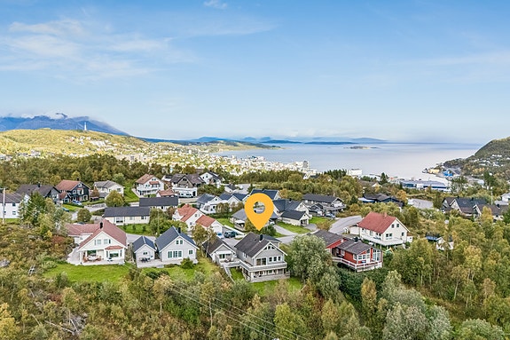 Velkommen til Landsåsveien 97! Foto: EFKT.