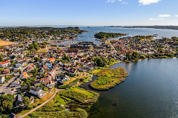 Velkommen til Sauegata 18. Foto: Karl Filip Østmoen Kronstad. Østre Halsen skole ligger kun 3 minutters gange unna.