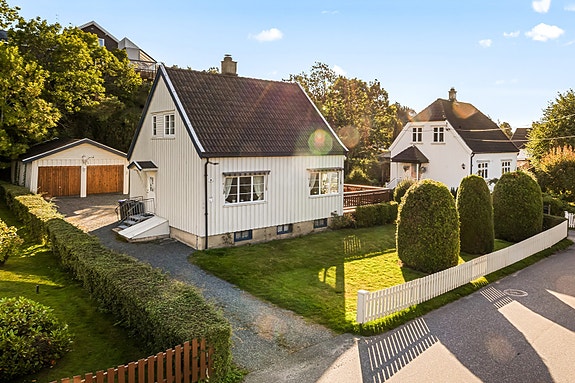 Velkommen til Moaveien 10, presentert av EiendomsMegler1 v/Heidi Gangfløt. Foto: Fotoetcetera AS.