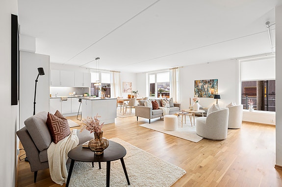 Velkommen til Havnevegen 307 - En meget pen 4-roms hjørneleilighet med en attraktiv beliggenhet på Hommelvik Sjøside (Foto: Julian Nonstad - Pholio)