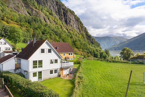 Velkommen til Sandvikvegen 53!