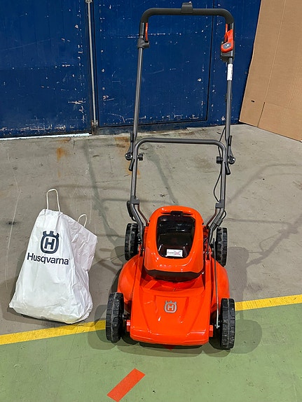 Product image 1 of 7