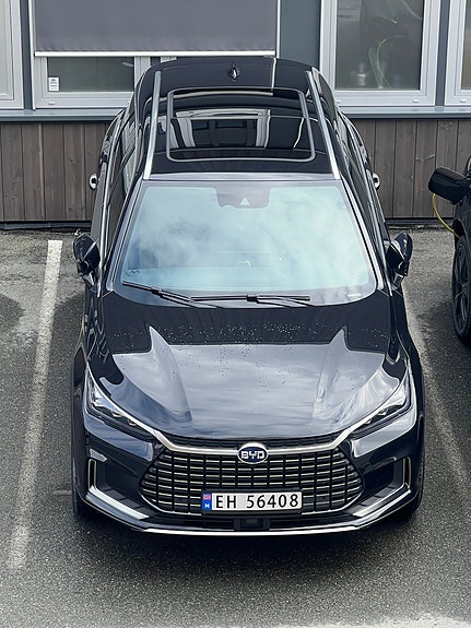 BYD Tang 4 of 5