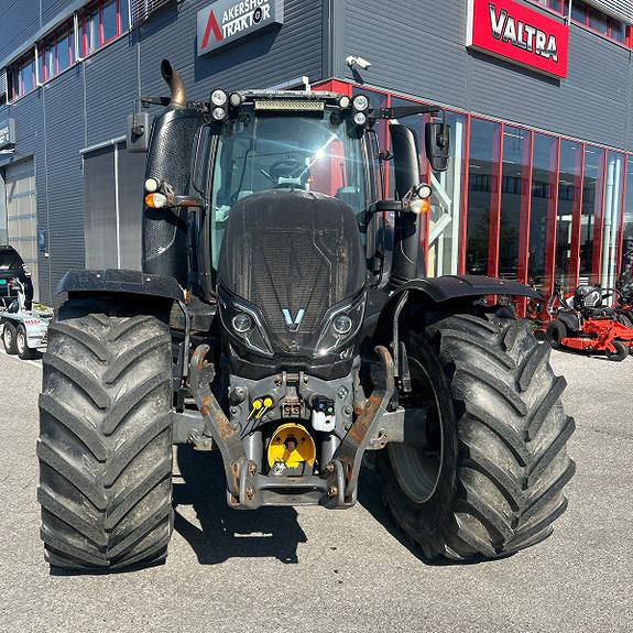 Valtra T 214 Frontløft/Pto 2015, kr 682 000,-