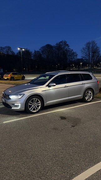 Volkswagen Passat 3 of 30