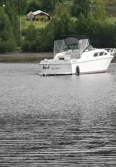 Cabincruiser 27 fot Chaparral 8 of 9