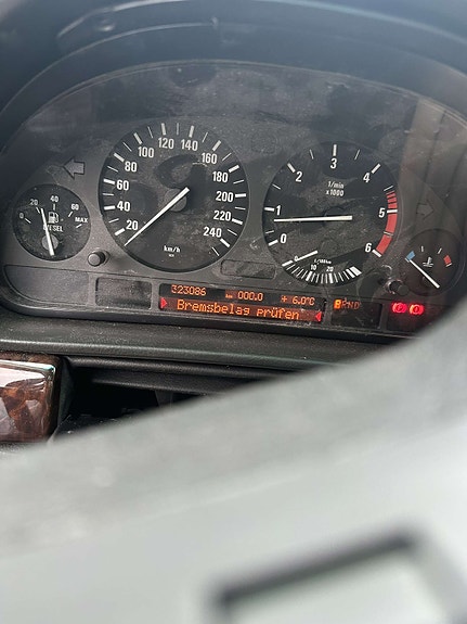BMW 730d 7 of 25