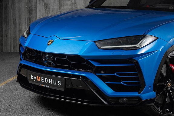 Lamborghini Urus 10 of 30