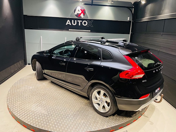 Volvo V40 Cross Country 13 of 30