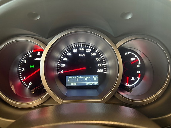 Suzuki Grand Vitara 18 of 30
