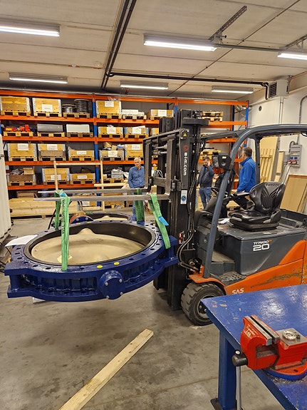 ND 1200 hydraulisk styrt ventil.