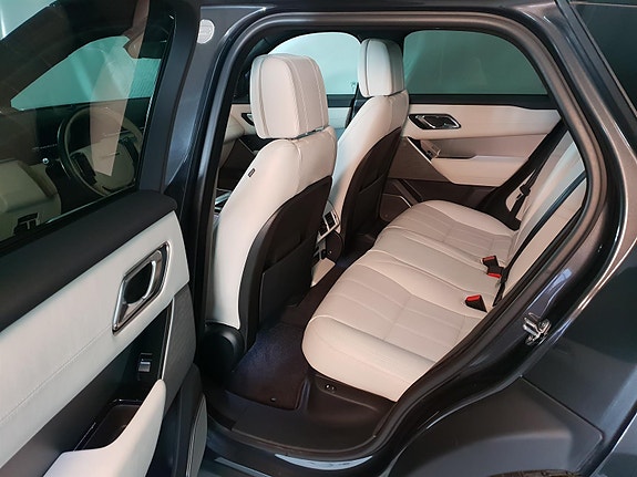 Land Rover Range Rover Velar 20 of 22