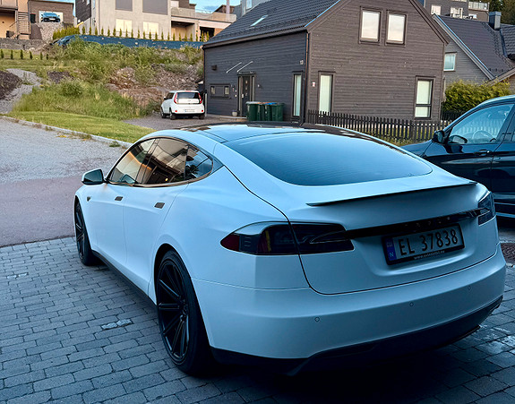 Tesla 2014 MS 85 Vin 5YJSA3H1XEFP31483