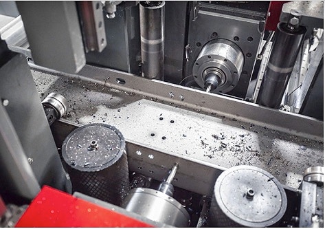 Ny bore- og kappemaskin: Voortman V631