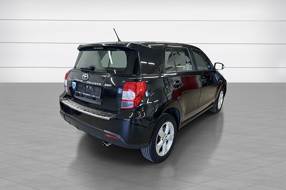 Toyota Urban Cruiser 13 of 26