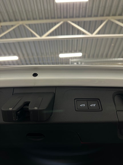 Volkswagen Passat 25 of 28