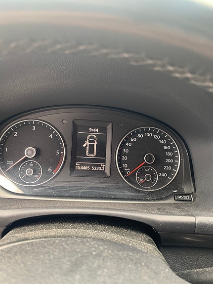 Volkswagen Touran 5 of 7