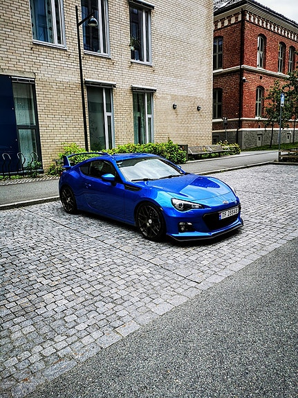 Subaru BRZ 4 of 10