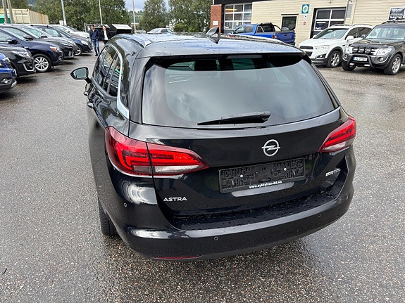 Opel Astra 4 of 5