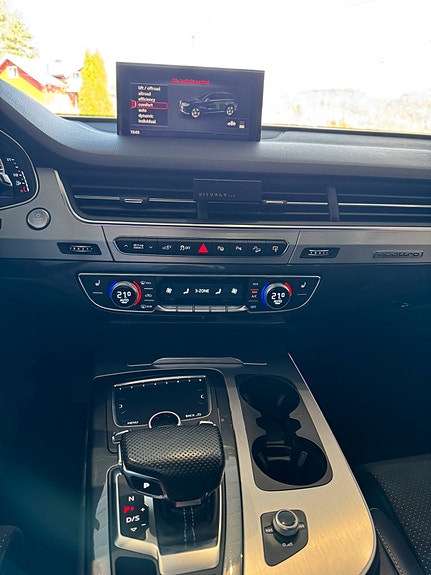 Audi Q7 7 of 14