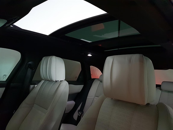 Land Rover Range Rover Velar 21 of 22
