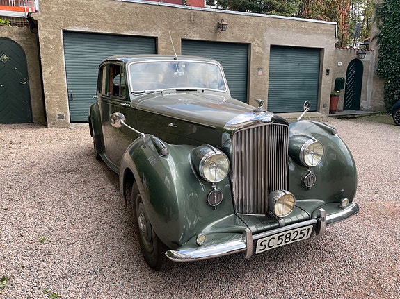Bentley Andre 2 of 5