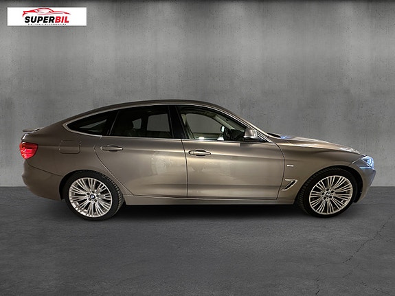 BMW 328i 6 of 30