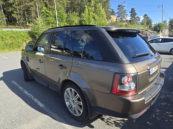 Land Rover Range Rover Sport 25 of 30