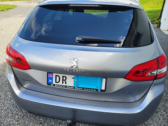 Peugeot 308 3 of 8