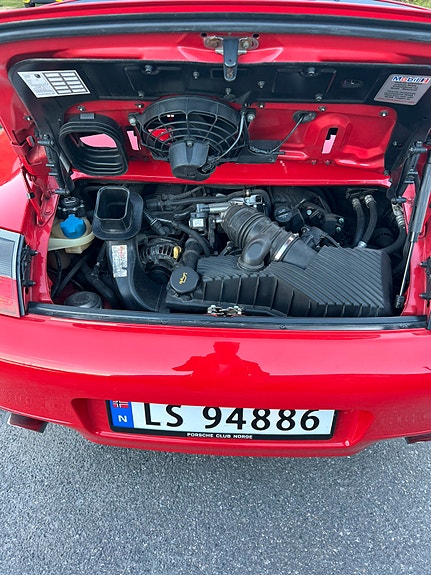 Porsche 911 4 of 5
