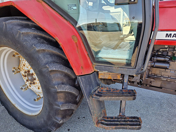 Massey Ferguson 6170 1997, kr 185 000,-