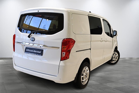 BYD T3 3 of 23