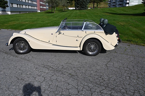 Morgan Plus 4 29 of 29