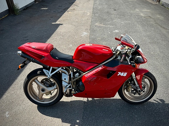 Ducati 748 3 of 3