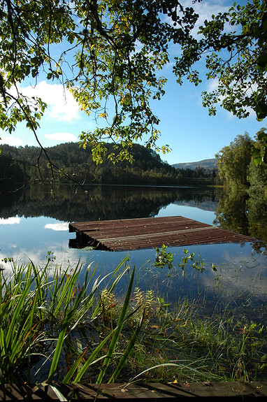 Lonevåg og Husavatnet