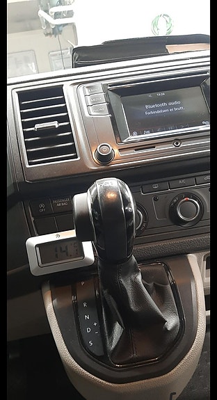 Volkswagen Transporter 9 of 16