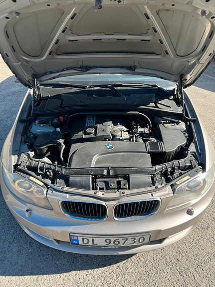 BMW 118i 11 of 24