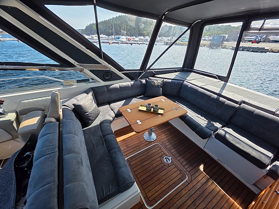 Sunseeker 40 Travado med akter Cabin, mye påkostet og stor badeplattform 19 of 30